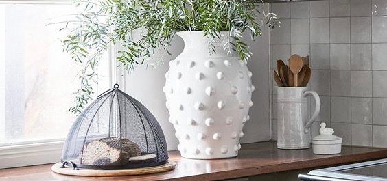 Provincial home living decor